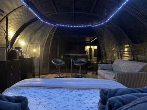 Dôme du puits avec jacuzzi et sauna privatif