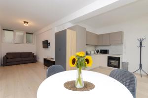 Vivimi Home - Mantegna, Comfort tra Parco Sempione, Arco della Pace e Metropolitana Gerusalemme