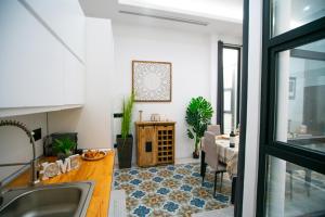 High-End Constitution Plaza Apartment - Malaga Center