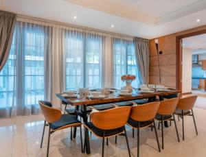 325 Ritchie by COBNB at Ampang