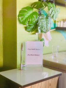 The Little Leaf Hostel - Restaurant & Rooptop Bar