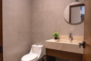 Cozy apartment just two blocks from the beach