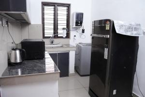 Serene Cottage - Home away from Home