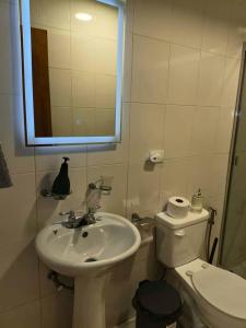 Apartamento Remodelado 2 Habitaciones en la Mejor Zona del Centro de Caracas