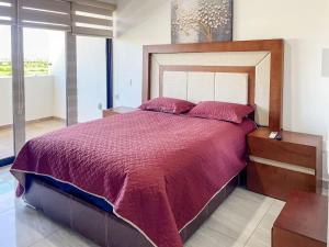 Cozy apartment with pools near the beach