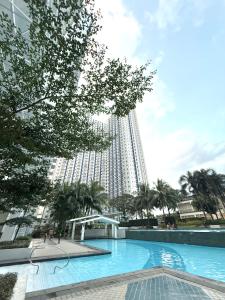 Lth Place Grass residences