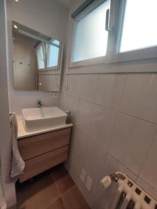 3 chambres dans grand T4 Proche Lac, ENTPE, Planétarium & Autoroute