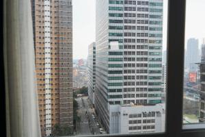 Serene Stay Woodlands 2BR