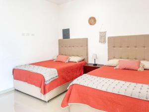 Beautiful apartment 3 blocks from the beach