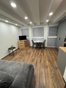 New Apartment- Studija Markuciai near Old Town, Free parking, Cozy & Comfortable