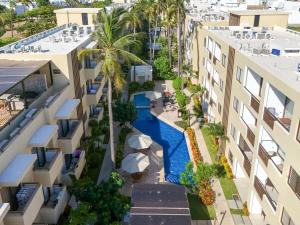 Beautiful apartment 1 block from the sea