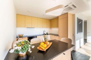 Kaluri Seaview Apartment