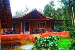 Veeras Western Sparrow Homestay