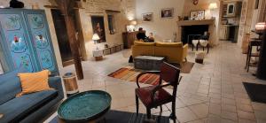 Maison au cœur des châteaux.