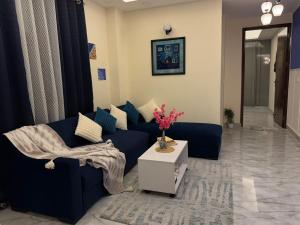 Greece vibes-flat, serviced apartment, private and cozy space space in Delhi and NCR