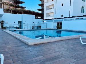 Apartment for 8 behind el malecon with a pool