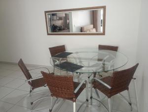 Apartamento até 8 pessoas - Cond Monte Carlo - Praia Grande - Ubatuba - 150m da praia