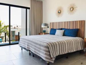 Modern apartment in Sabalo with pool & grill