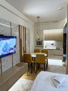 Pleasure LUX G999 Kopaonik