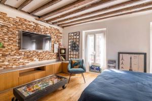 Relais Cocorico "Oeuf" Family Suite with AC