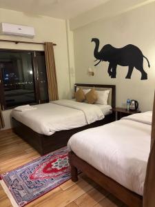 Hotel Sauraha Village