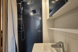 Le Petit Bois Studio équipé avec WiFi proche métro La Dhuys