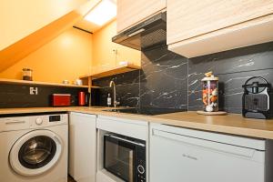 Le Petit Bois Studio équipé avec WiFi proche métro La Dhuys