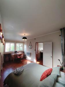 Bright & Spacious Valpo Home