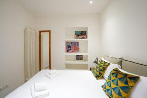 Amedeo Central House