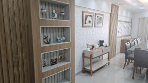 Aviação Praia Grande Wi-Fi 3 quartos Apto até 10 pessoas 150 metros da praia 2 vagas de garagem churrasqueira a carvão