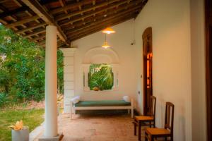 Dutch House Hiriketiya