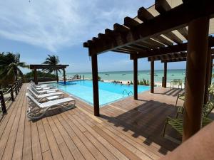 Departamento frente al mar con alberca