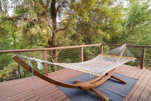 Yosemite cabin with private lake - Twin Springs