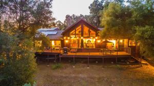 Yosemite cabin with private lake - Twin Springs
