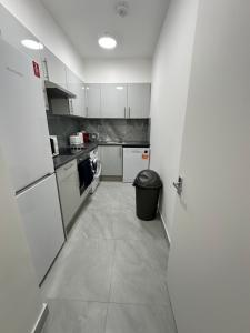 Two Bedroom for 4 near Underground