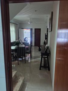 Casa 10 pessoas - praia das Astúrias, Guarujá