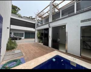 Condo House, 3 suites, sleeps 8 people