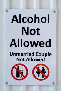 Pure Vegeterian 2BHK Private Guest House - Air Cnditioned - WiFi - Full Kitchen - No Alcohol Zone - Hilltop Heaven