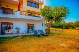 Oasis Acropolis Serres With Parking Next to Center