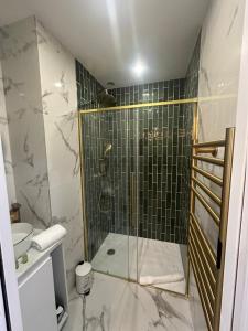 MOON 46 - Appartement Nice 6P