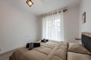 2Bdr Central Condo-5min Walk from New Bazaar