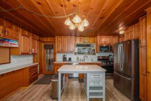 Tahoe Heavenly Hideaway 1060H