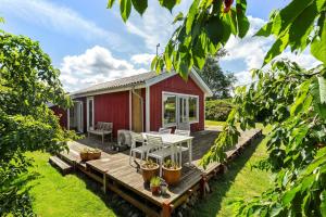 Beach House With Sea View In Djursland