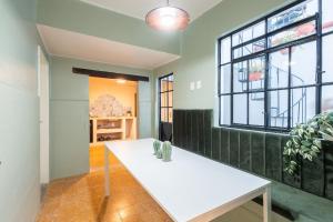 Casa céntrica con 4 hab + lavadora + Est