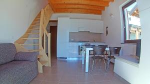 La Quiete 58 Maisonette Lake view by Gardadomusmea