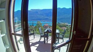 La Quiete 58 Maisonette Lake view by Gardadomusmea