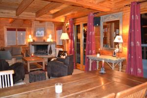 Chalets Chalet Le Lauzet : photos des chambres