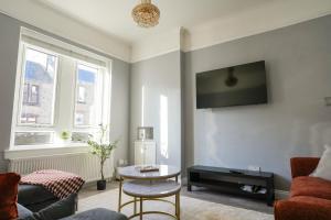 4 BDR House By Caledonia Luxe Stays Short Lets & Serviced Accommodation Kirkcaldy