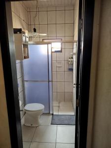 Quarto individual com 2 camas box de solteiro hostel 940