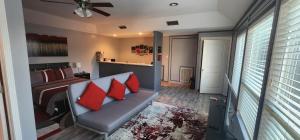 Luxury Private Studio, Quiet, Residential Area